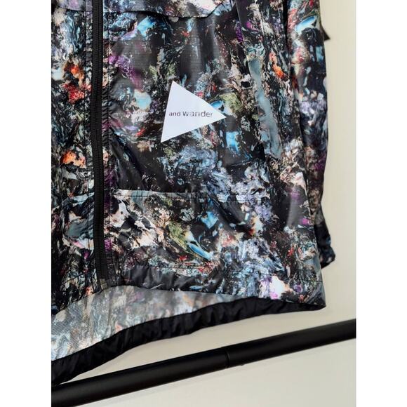 And Wander Technical Hooded Ripstop Jacket Abstract Print - Picture 5 of 11